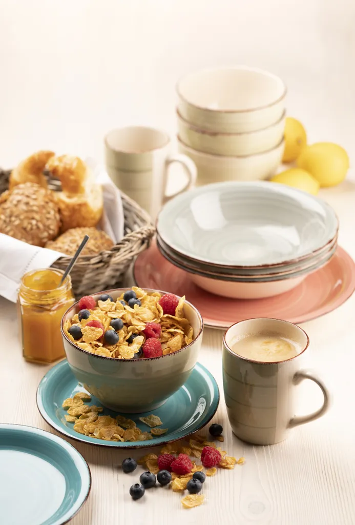 Mäser 931492 Lumaca Frühstück-Service Für 6 Personen Im Vintage Look, Handbemalte Keramik, Steingut, Rauchblau, 18-teilig (1 Set) – Bild 7